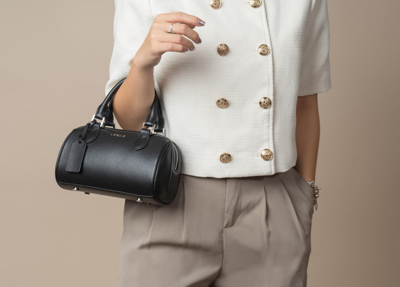 Túi Lecas tối giản và hiện đại (Nguồn: Internet) Túi Lecas tối giản và hiện đại (Nguồn: Internet)