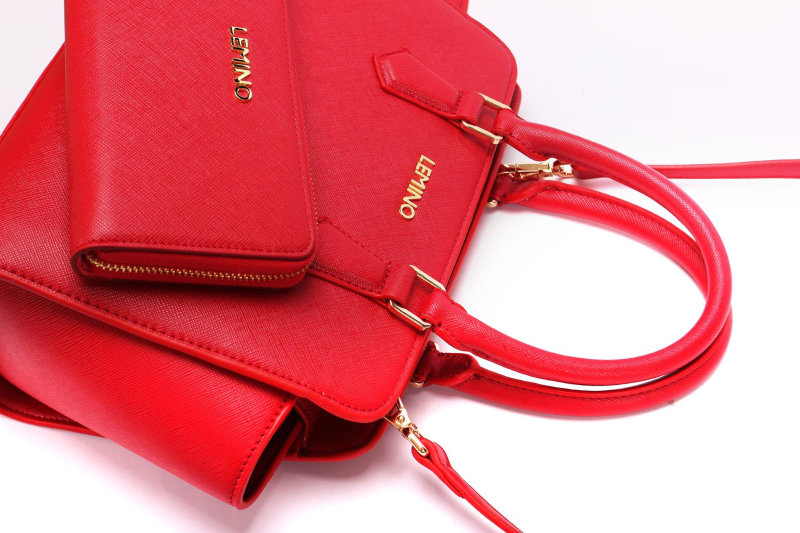 Trải nghiệm những mẫu túi xách thời thượng tại Lemino (Nguồn: Internet) Trải nghiệm những mẫu túi xách thời thượng tại Lemino (Nguồn: Internet)