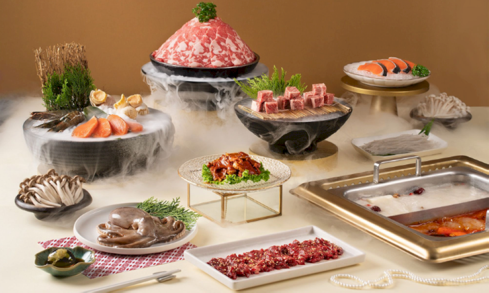 Buffet Vạn Giai Kỳ với nguyên liệu thượng hạng (Nguồn: Internet) Buffet Vạn Giai Kỳ với nguyên liệu thượng hạng (Nguồn: Internet)