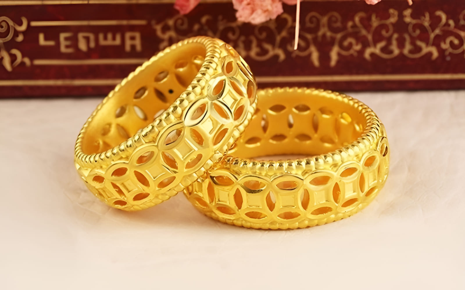 Bạn nên chọn nhẫn kim tiền tại các thương hiệu có tên tuổi để đảm bảo chất lượng (Nguồn: Internet)