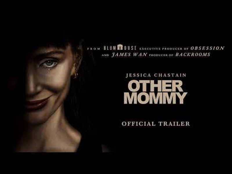 Young Bela faces a mysterious entity with a face resembling her mother's in the horror film Other Mommy. (Source: Internet)