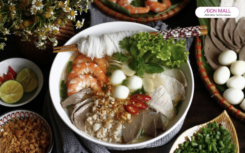 Sài Gòn ăn gì ngon? TOP 35+ món & Địa điểm không thể bỏ lỡ