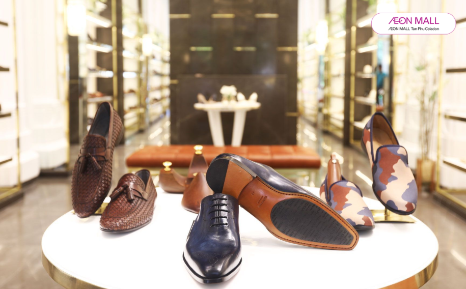 Top 15 cửa hàng giày dép đẹp, dễ chọn, nhiều phong cách
