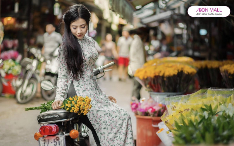 Chợ hoa Hồ Thị Kỷ: Thiên đường hoa & ẩm thực giữa TPHCM