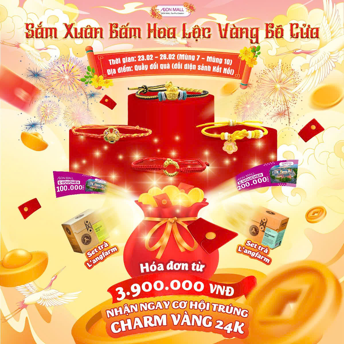 SẮM XUÂN GẤM HOA LỘC VÀNG GÕ CỬA
