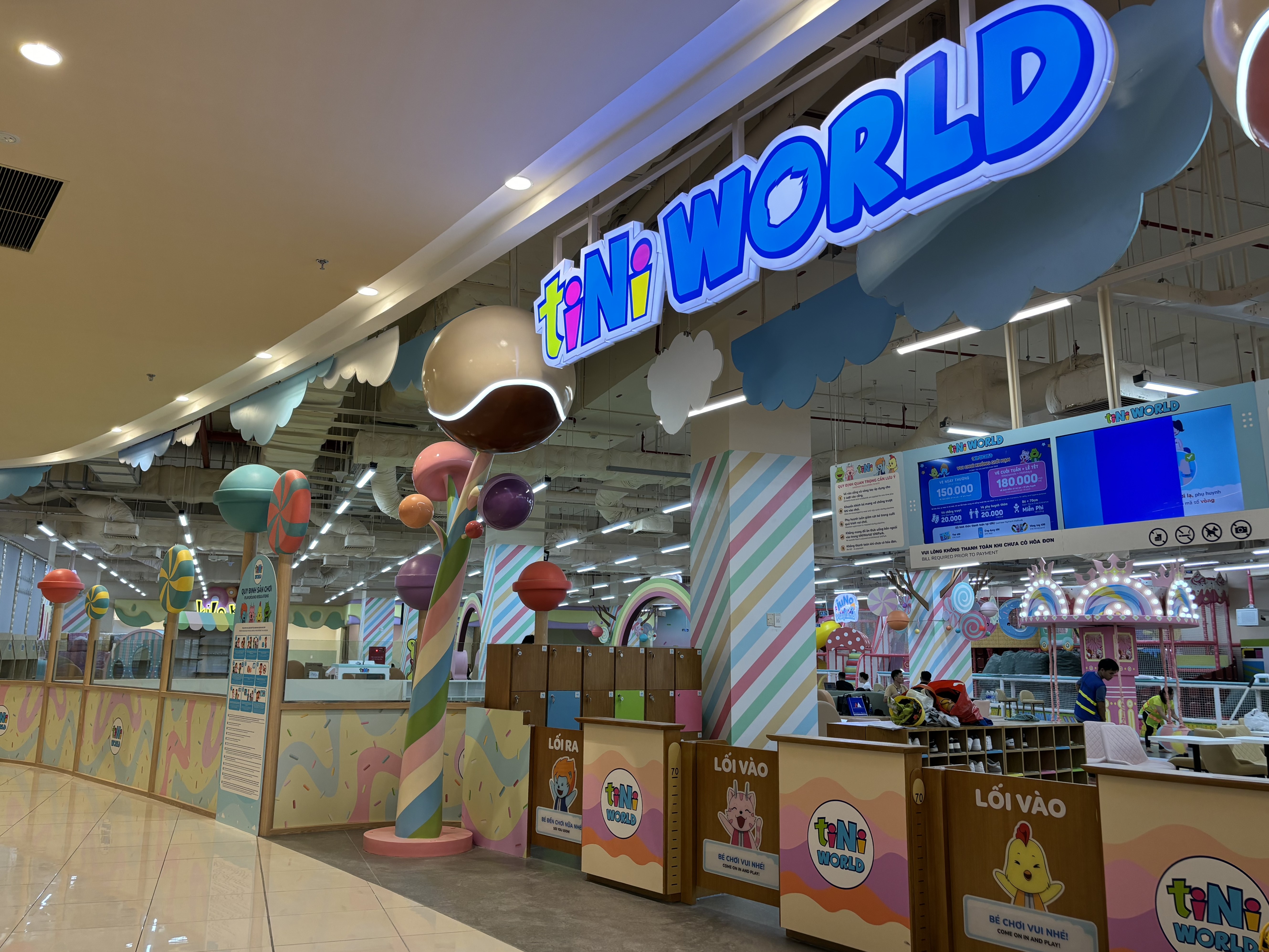 TINIWORLD