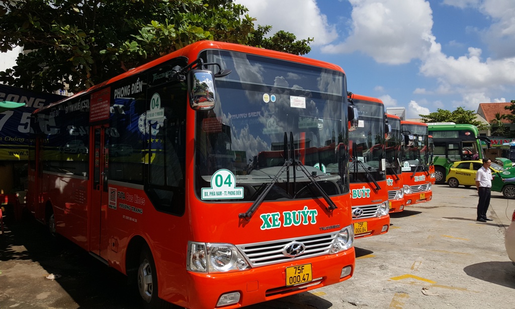 Sử dụng xe bus công cộng giúp khách hàng tiết kiệm thời gian khi muốn di chuyển đến AEON MALL Huế