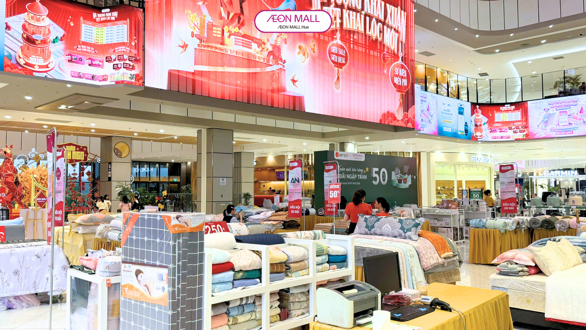 Chăn Ga Gối Nệm Giảm Giá Làm Mới Phòng Ngủ Đón Tết