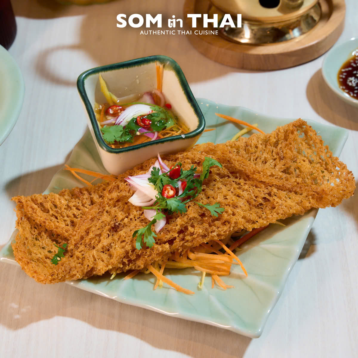 SOM TUM THAI