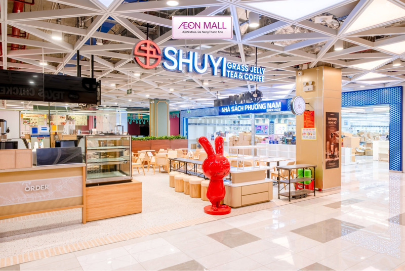 Cửa hàng đồ uống Shuyi và nhà sách Phương Nam