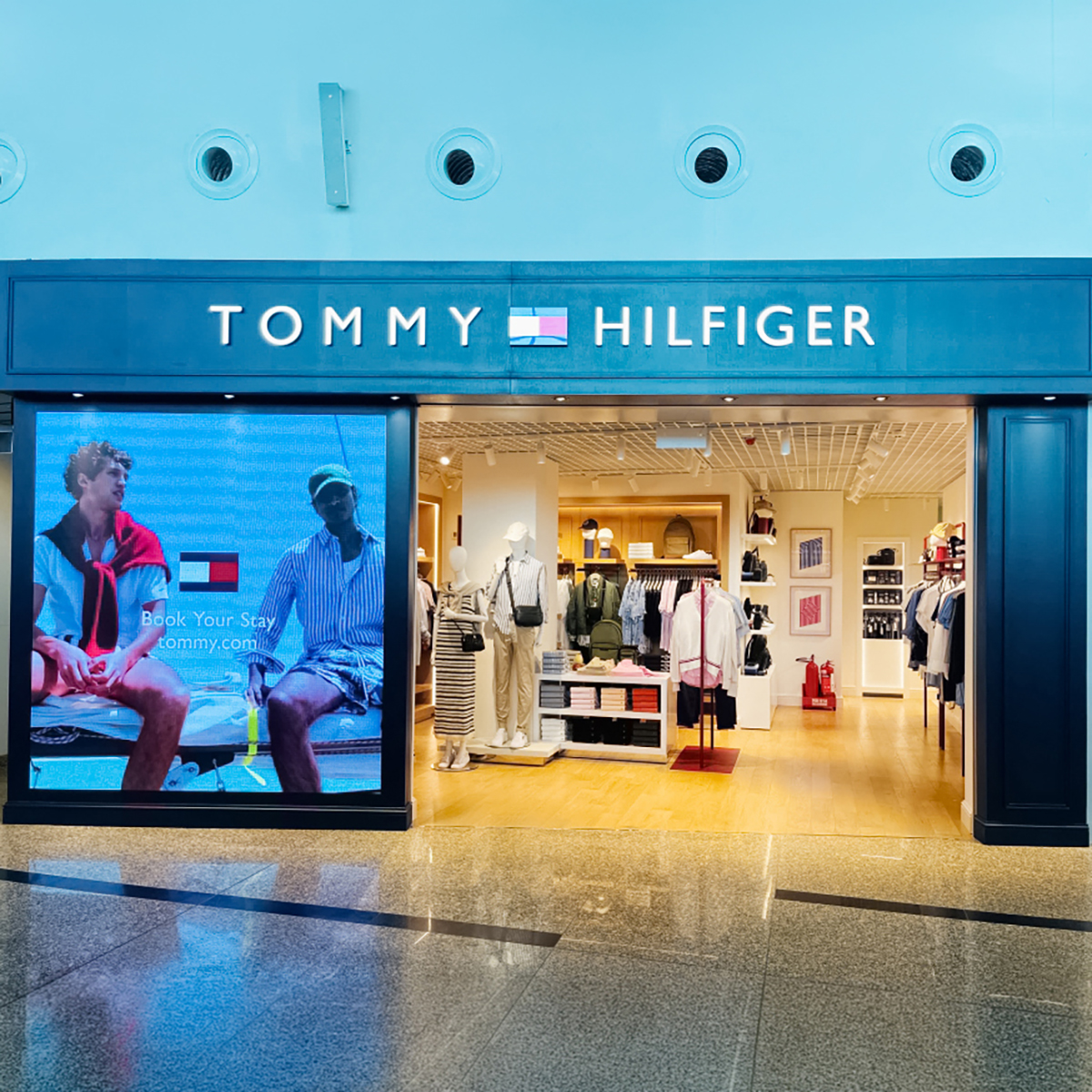 TOMMY HILFIGER