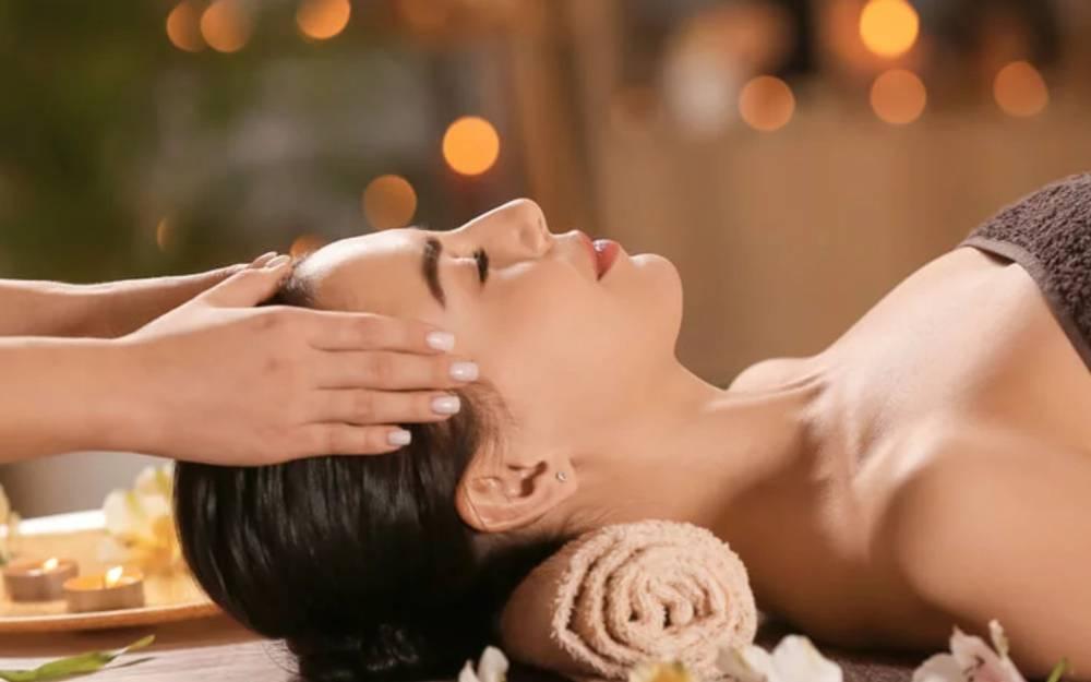 7 bước massage mặt trước khi ngủ giúp da khỏe đẹp