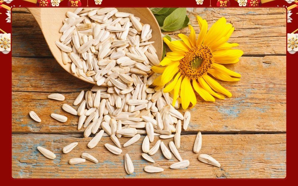 Những loại hạt "quen mặt" ngày Tết nhưng lợi ích sức khỏe ít người biết