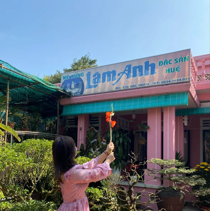 M&egrave; xửng L&acirc;m Anh l&agrave; địa chỉ để mua qu&agrave; &ldquo;gốc Huế&rdquo; thuần khiết, kh&ocirc;ng pha trộn nhiều kiểu c&aacute;ch