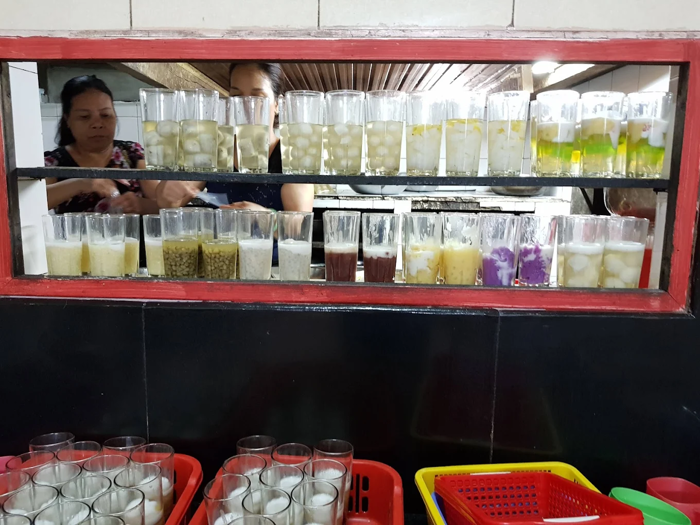 Bạn n&ecirc;n dặn trước nếu kh&ocirc;ng ăn ngọt, v&igrave; ch&egrave; Huế thường c&oacute; vị đậm hơn c&aacute;c v&ugrave;ng kh&aacute;c