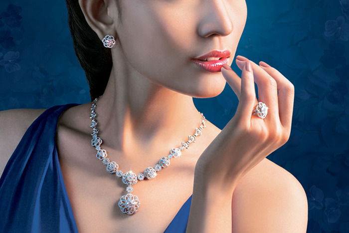 Trang sức là món quà 8/3 cho người yêu đầy tinh tế và giá trị Trang sức là món quà 8/3 cho người yêu đầy tinh tế và giá trị