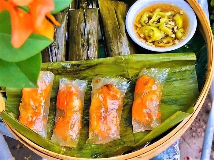 Bánh bột lọc gói lá chuối xanh, dẻo dai, thơm ngậy vị nhân rim truyền thống