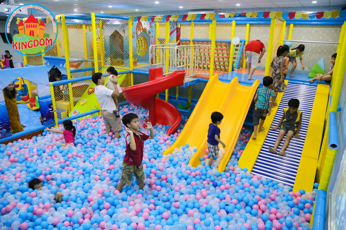 Gu Cafe – Kid’s Kingdom được trang bị thảm lót an toàn