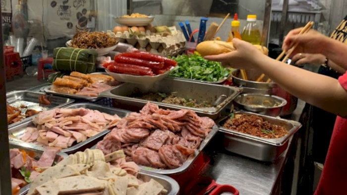 Nói đến Tiệm Ổ Bánh Mì là nói đến những ổ bánh mì nóng giòn thưởng thức một lần là nhớ mãi