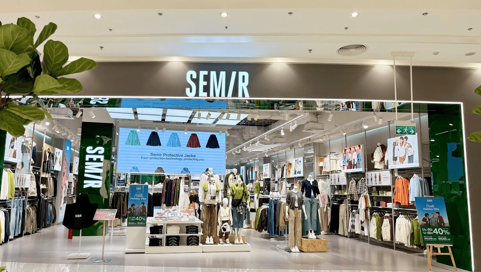 Shop quần áo Semir phong cách trẻ trung và năng động
