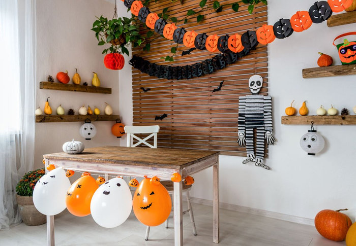 G&oacute;c handmade l&agrave; nơi để học sinh thể hiện sự s&aacute;ng tạo v&agrave; thỏa sức biến những &yacute; tưởng Halloween độc đ&aacute;o th&agrave;nh hiện thực