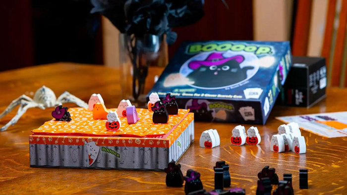 C&aacute;c loại Board Game đơn giản với chủ đề ma qu&aacute;i vui nhộn gi&uacute;p b&eacute; học c&aacute;ch tu&acirc;n thủ luật chơi, r&egrave;n luyện kỹ năng l&agrave;m việc nh&oacute;m