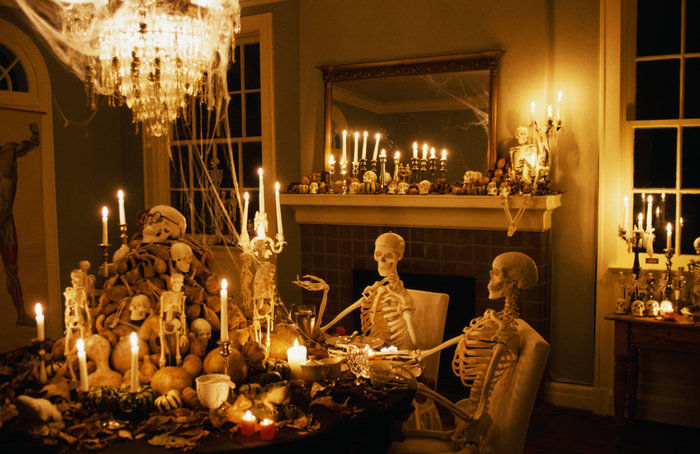  G&oacute;c check-in đậm chất Halloween chắc chắn sẽ thu h&uacute;t kh&aacute;ch h&agrave;ng nhất trong m&ugrave;a lễ hội