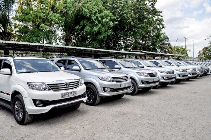 Tận hưởng h&agrave;nh tr&igrave;nh tự do với v&ocirc; v&agrave;n lựa chọn xe tự l&aacute;i, gi&aacute; cả linh hoạt, đ&aacute;p ứng mọi nhu cầu