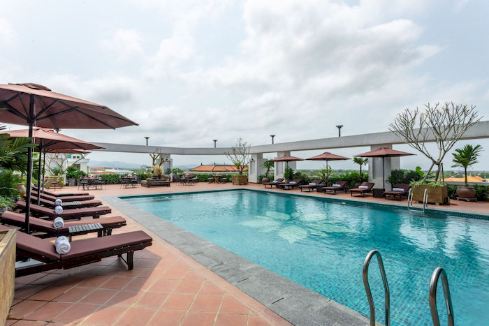 White Lotus Hotel Huế l&agrave; kh&aacute;ch sạn tầm trung với đầy đủ tiện nghi
