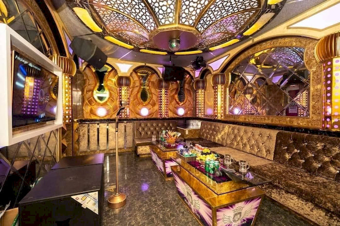 Royal Huế là quán karaoke chất lượng sở hữu dàn âm thanh hiện đại tại Huế