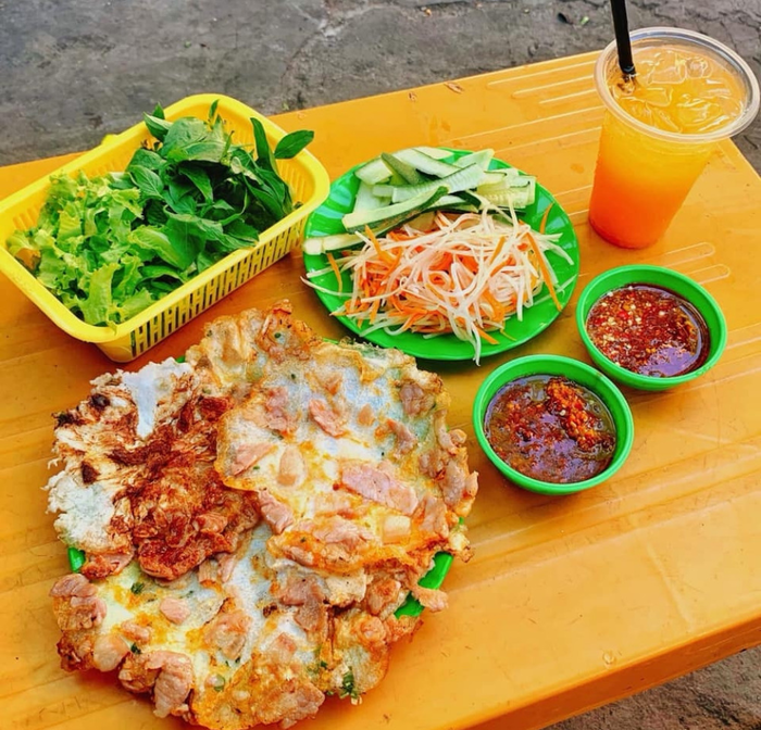 B&aacute;nh &eacute;p l&agrave; m&oacute;n ăn b&igrave;nh dị, d&acirc;n d&atilde; được nhiều thực kh&aacute;ch y&ecirc;u th&iacute;ch&nbsp;