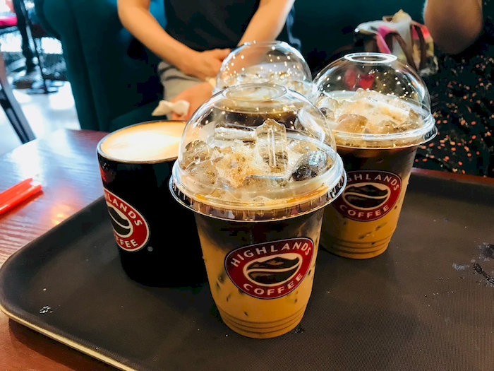 Highlands Coffee mang đến những ly cafe c&oacute; hương vị đậm đ&agrave;, hấp dẫn