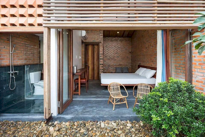 Sahi homestay ẩn mình trong một con hẻm nhỏ với lối kiến trúc độc đáo, yên bình
