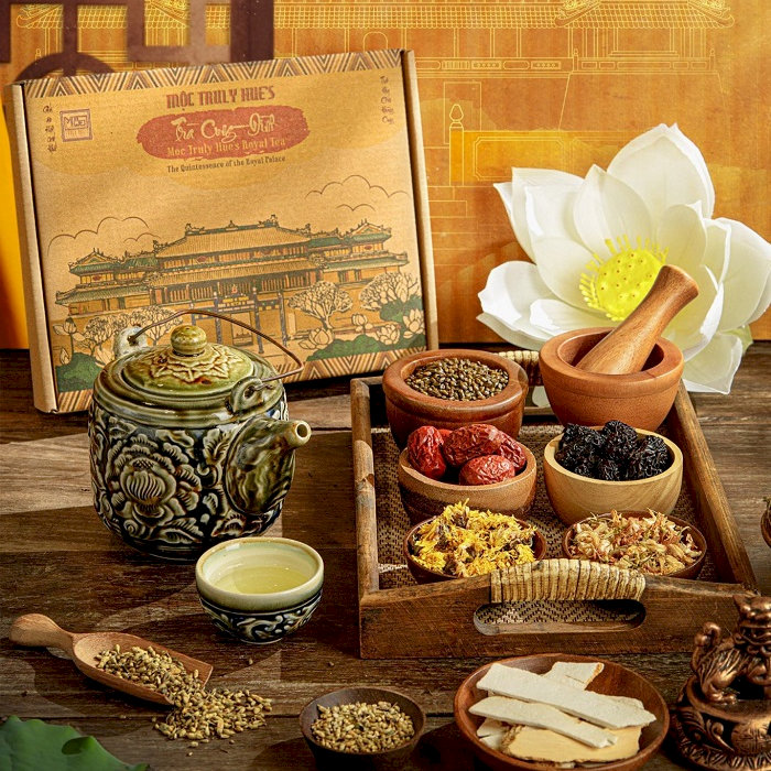 Tự tay pha trà sẽ giúp bạn cảm nhận được trọn vẹn hương vị đậm đà, thơm ngon trong mỗi tách trà