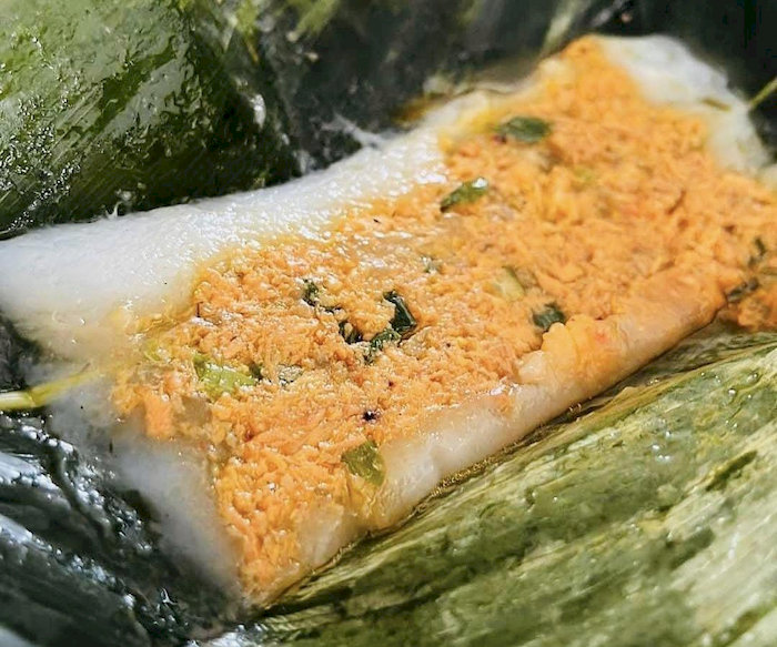 Vỏ b&aacute;nh mềm dẻo, ruột b&aacute;nh đẫm nh&acirc;n l&agrave; thứ khiến thực kh&aacute;ch kh&ocirc;ng thể qu&ecirc;n khi đến qu&aacute;n