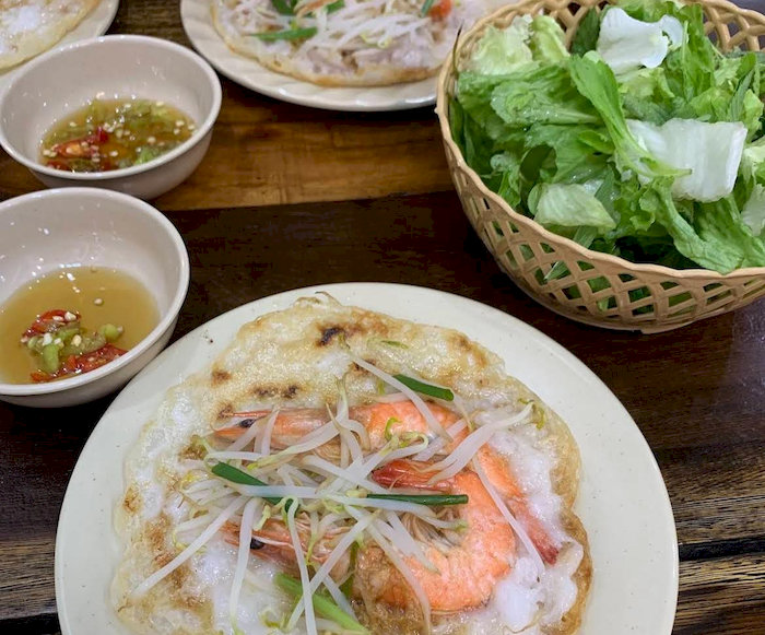 B&aacute;nh x&egrave;o gi&ograve;n tan c&ugrave;ng nh&acirc;n đẫm đầy l&agrave; điểm cộng rất lớn đối với thực kh&aacute;ch y&ecirc;u b&aacute;nh x&egrave;o