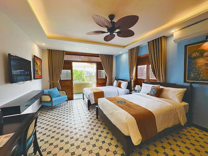 75 Garden Inn nổi bật với thiết kế cổ điển, đậm chất trữ tình vốn có của vùng đất Cố đô