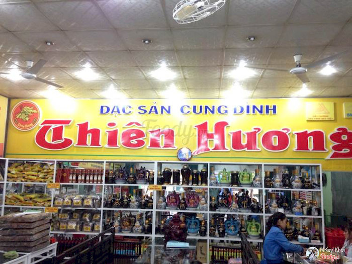 Các sản phẩm của Thiên Hương được bày trí thuận tiện cho khách hàng lựa chọn