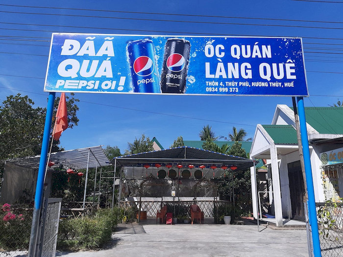 Ốc Làng Quê không gian mộc mạc, món ngon dân dã, đậm đà hương vị quê nhà.