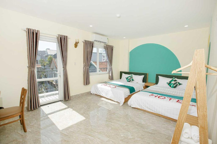Kh&ocirc;ng gian rộng r&atilde;i, tho&aacute;ng m&aacute;t v&agrave; hệ thống ph&ograve;ng hiện đại tại Pao Hotel Huế