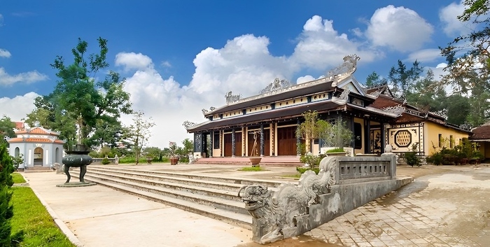 Ch&ugrave;a Quốc &Acirc;n l&agrave; ng&ocirc;i ch&ugrave;a đẹp v&agrave; cổ k&iacute;nh bậc nhất ỏ Huế
