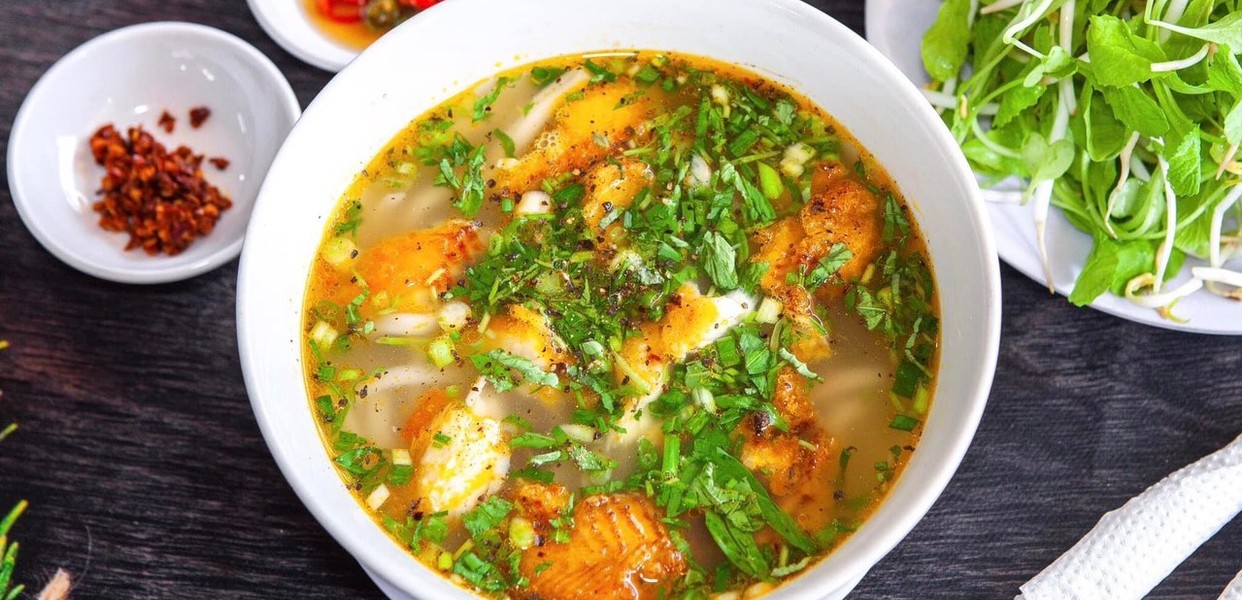 Bánh canh cá lóc Huế được nhiều du khách yêu thích Bánh canh cá lóc Huế được nhiều du khách yêu thích bởi hương vị đặc trưng