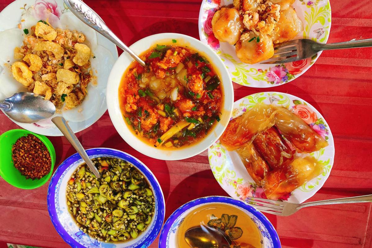 Quán bánh canh Nam Phổ chị Thuý được yêu thích Quán bánh canh Nam Phổ chị Thuý được nhiều thực khách yêu thích