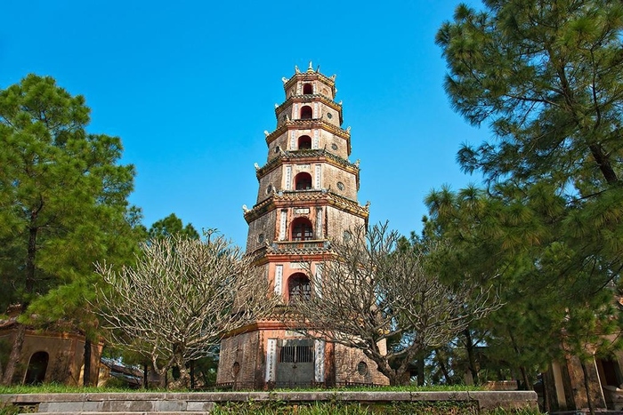Chùa Thiên Mụ là ngôi chùa cổ kính và đẹp bậc nhất ở Huế Chùa Thiên Mụ là ngôi chùa cổ kính và đẹp bậc nhất ở Huế