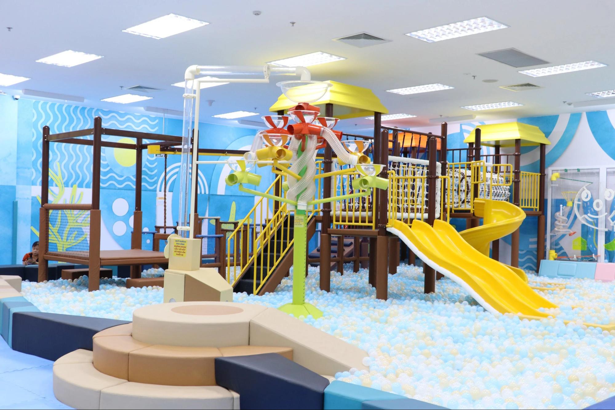 “Vừa học, vừa chơi" tại Kidzooona AEON MALL Huế