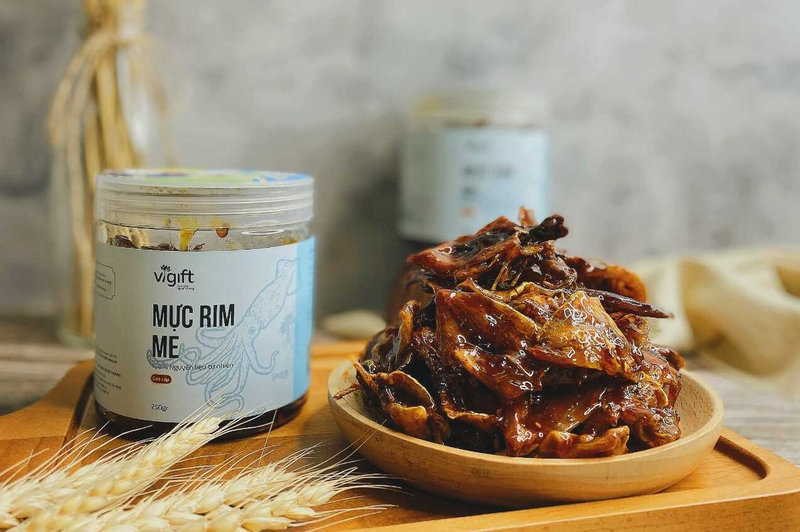 Đặc sản Đ&agrave; Nẵng mực rim me