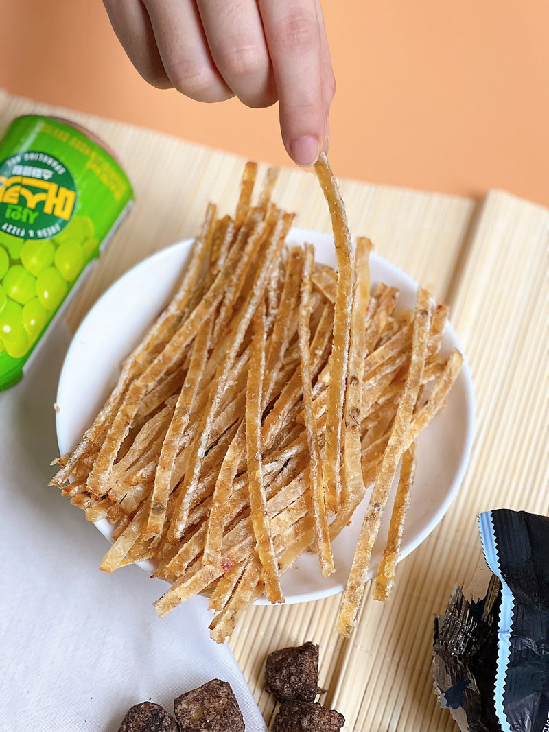 Đặc sản c&aacute; thiều que